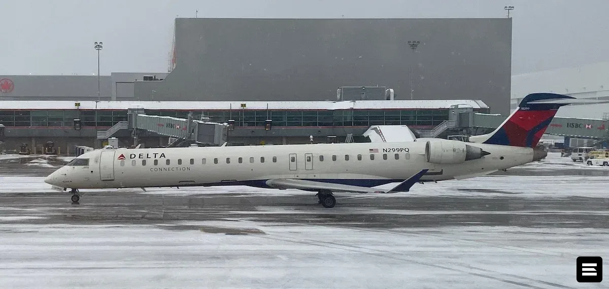 Пилоты Delta попросили помощи из-за конфликта бортпроводников