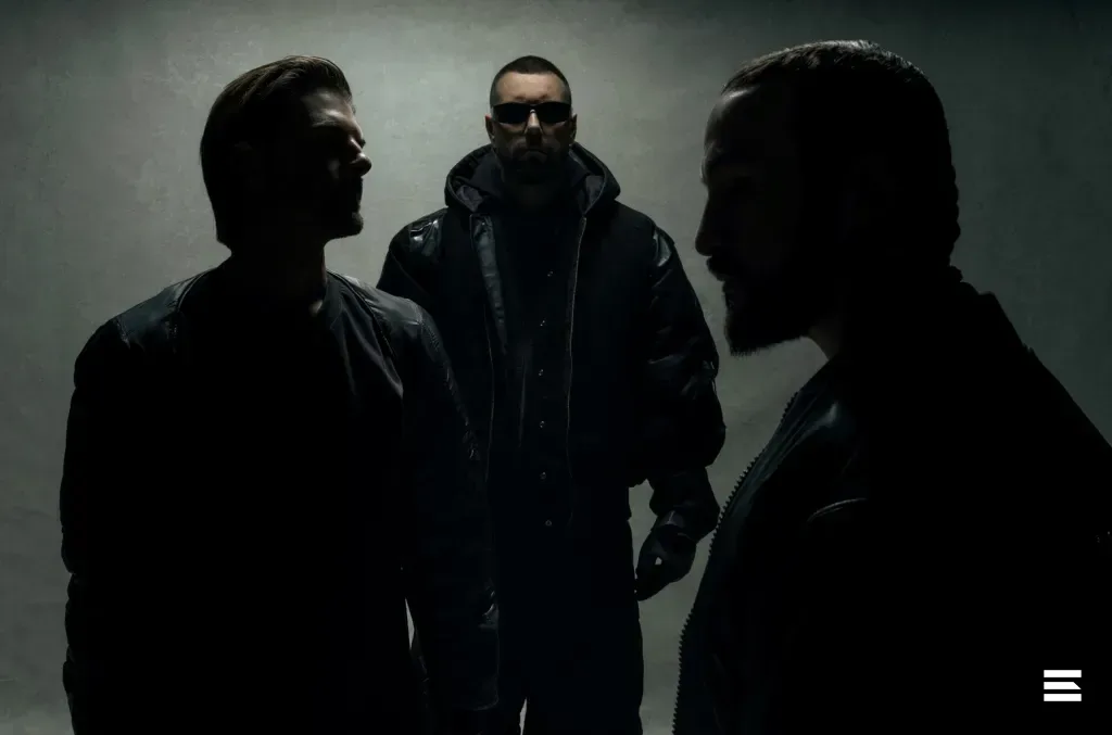 Swedish House Mafia возглавила чарт Dance Airplay с песней «Happiness Is So Sad»