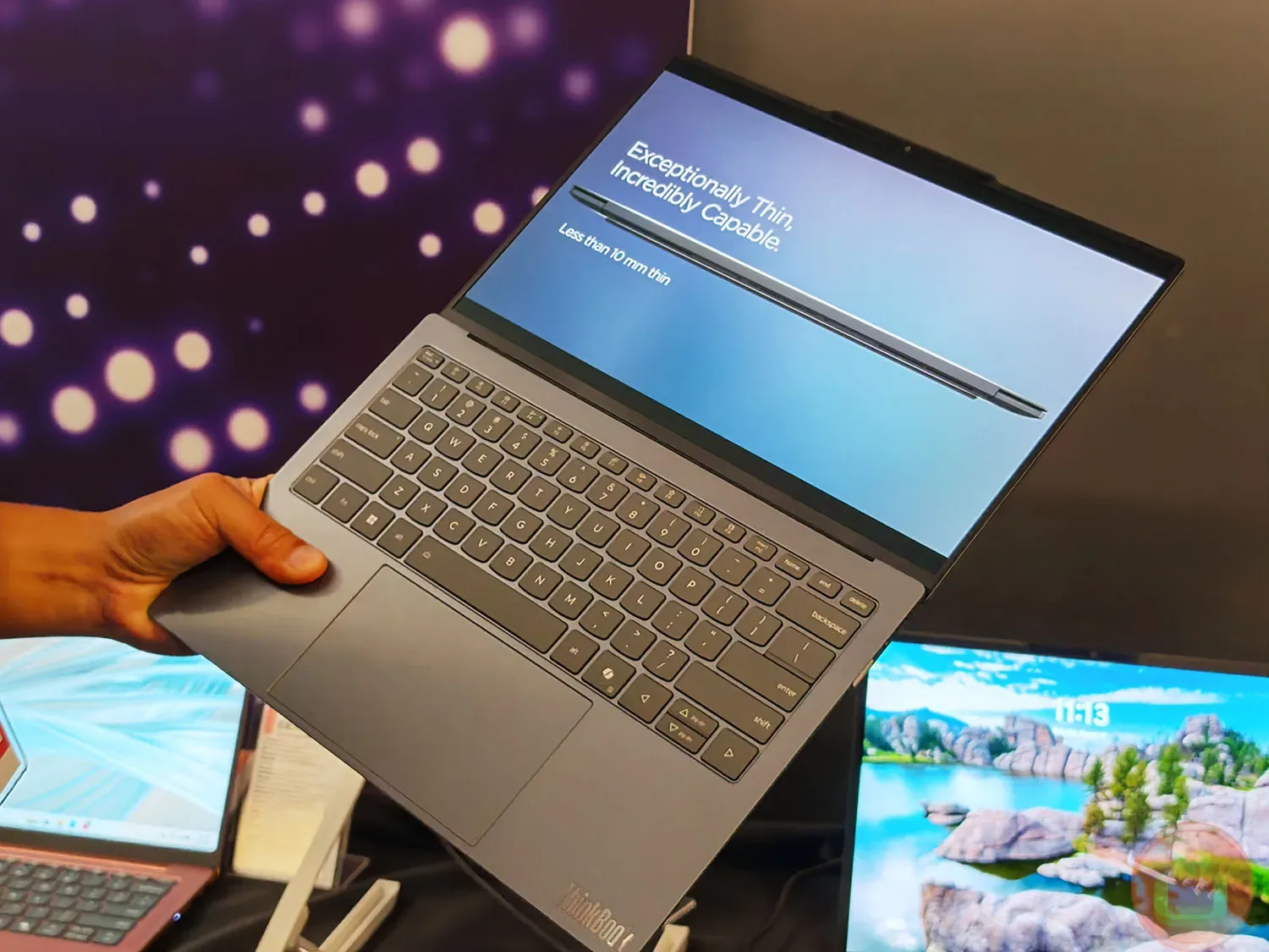 Lenovo показала концепт-ноутбук AeroBlade толщиной менее 10 мм с твердотельным охлаждением