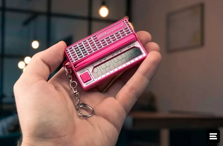 Stylophone Mini: представлена компактная версия синтезатора