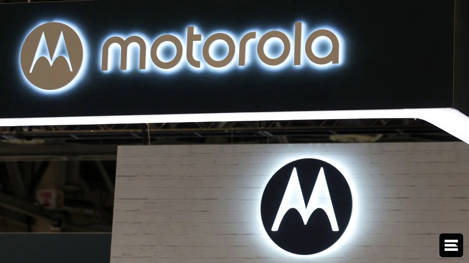Motorola готовит компактный складной Razr для конкуренции с Galaxy Fold и iPhone Duo