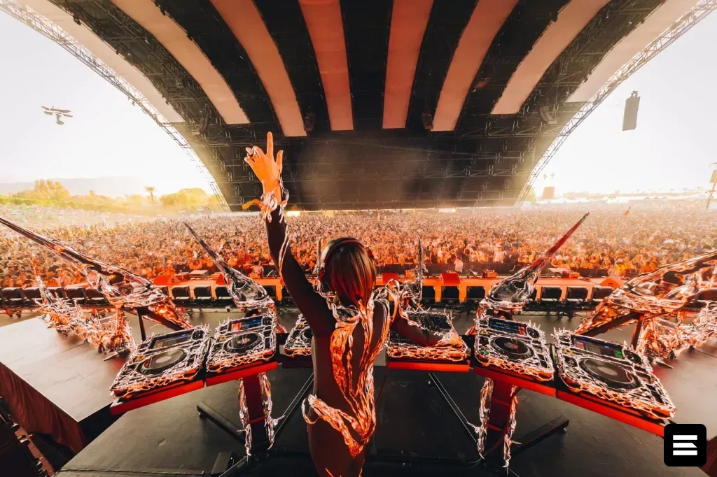 DJ Sara Landry подала иск к бывшим менеджерам за использование её имени