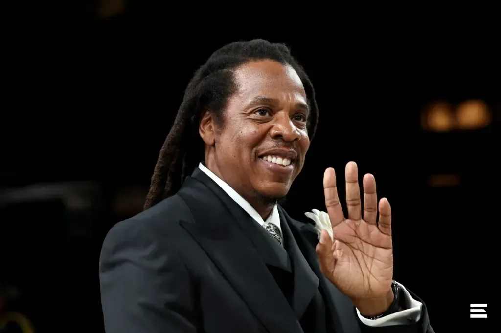 Jay-Z сможет возобновить дело о вымогательстве после отказа от обвинений