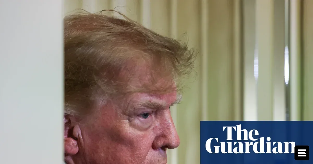 Трамп и его семья получают выгоду от AI-эпохи при падении общественной поддержки