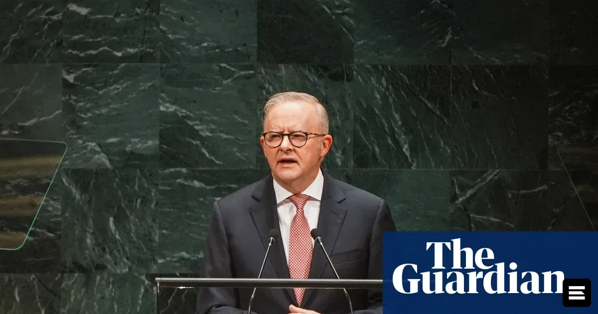 Премьер-министр Австралии на Генассамблее ООН призвал регулировать ИИ после взлома Медика