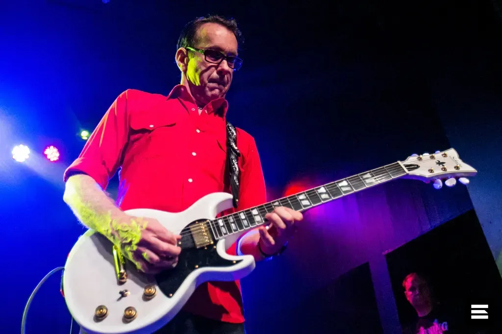 Гитарист Dead Kennedys East Bay Ray диагностирован с болезнью Паркинсона
