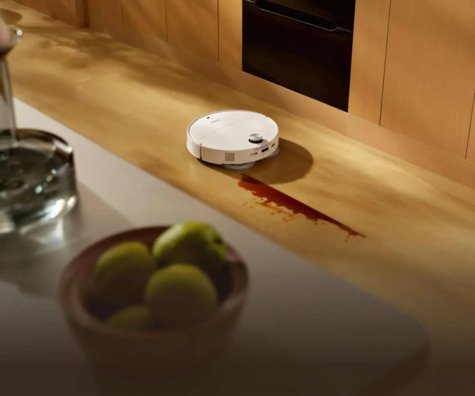 Roborock показал на IFA 2026 флагман Saros 20 Flow Complete и низкопрофильный Qrevo Edge 3 Pro