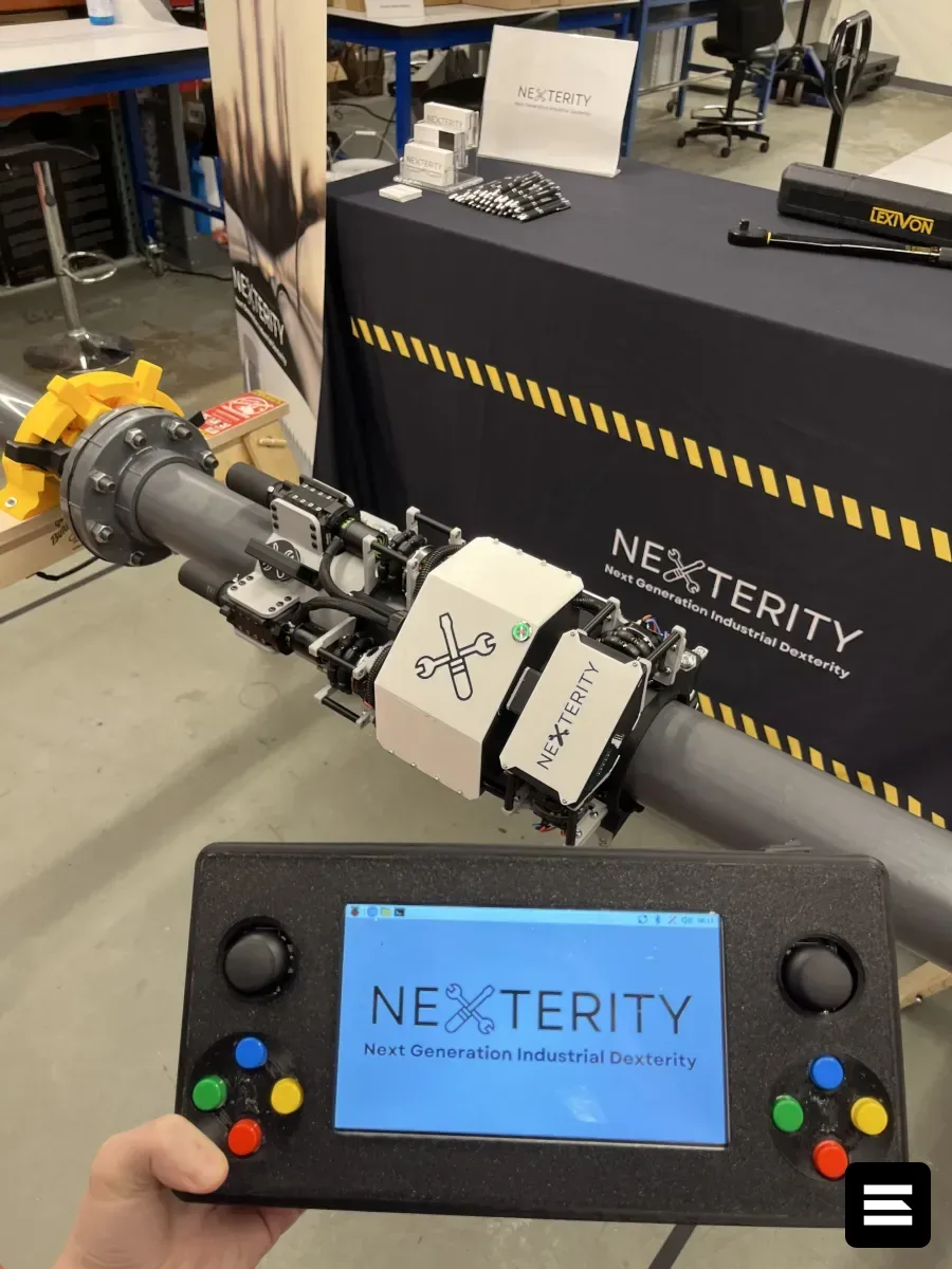 Стартап Nexterity разработал робота для опасного труда в трубной индустрии