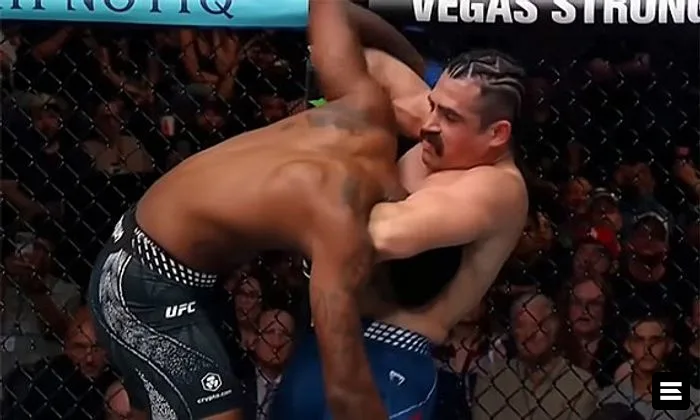 Седрикс Дюмас обвинил позднюю смену соперника в поражении за 57 секунд на UFC