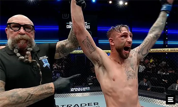 Грегори Фостер получил контракт UFC, пока мать наблюдала из больницы в день рождения