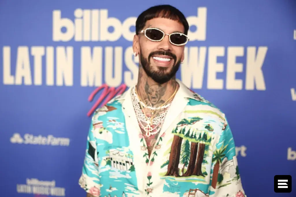 Anuel AA просит Karol G разблокировать его в соцсетях