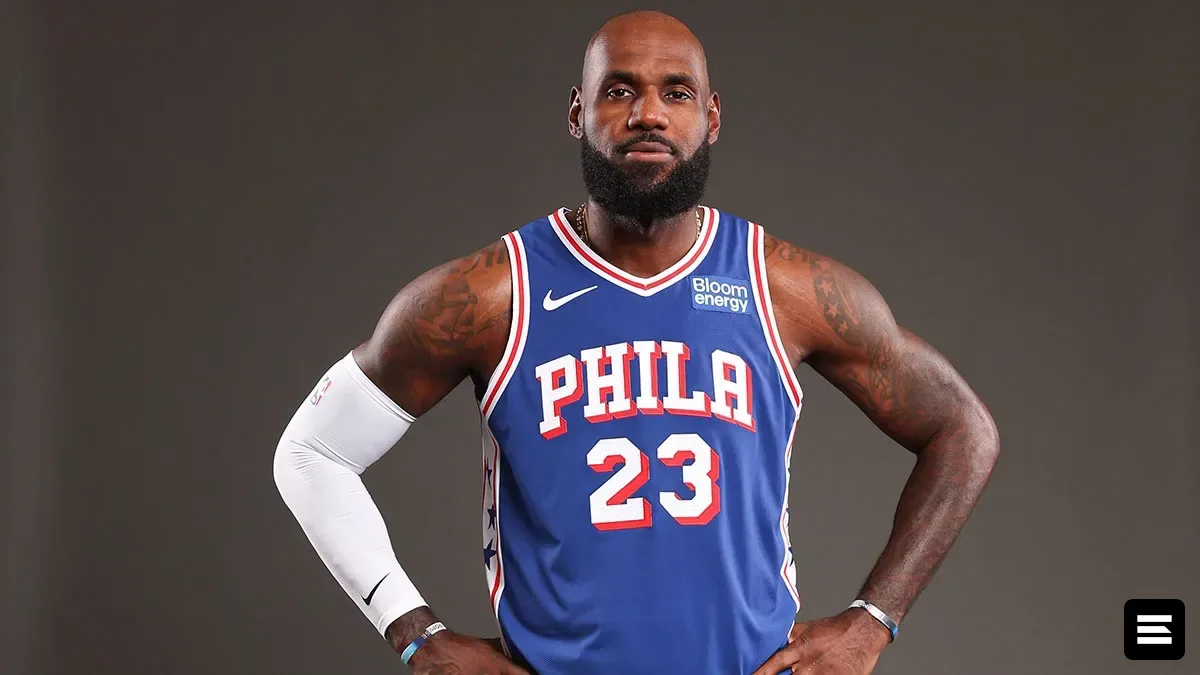 Леброн Джеймс в 41 год: эффектный данк на предсезонке «76ers»