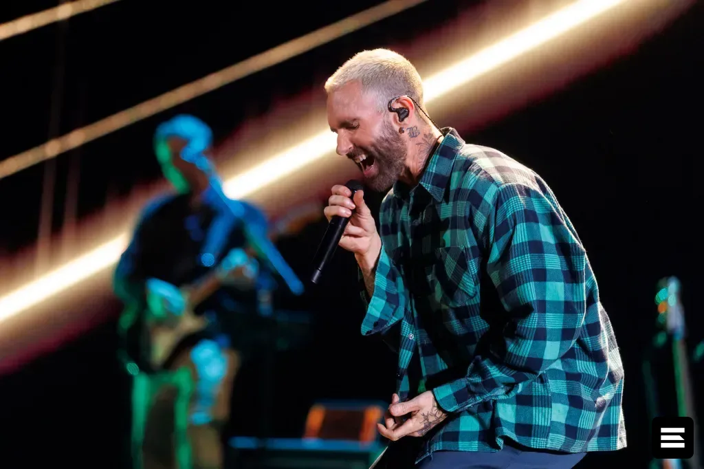 Maroon 5 и Wiz Khalifa достигли 1 миллиарда просмотров на YouTube с клипом «Payphone»