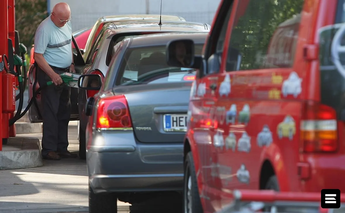 Власти Германии планируют ввести потолок цен на топливо