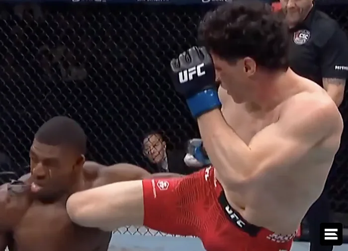 Четыре бойца UFC получили по $100 000 за выступления в Эдмонтоне