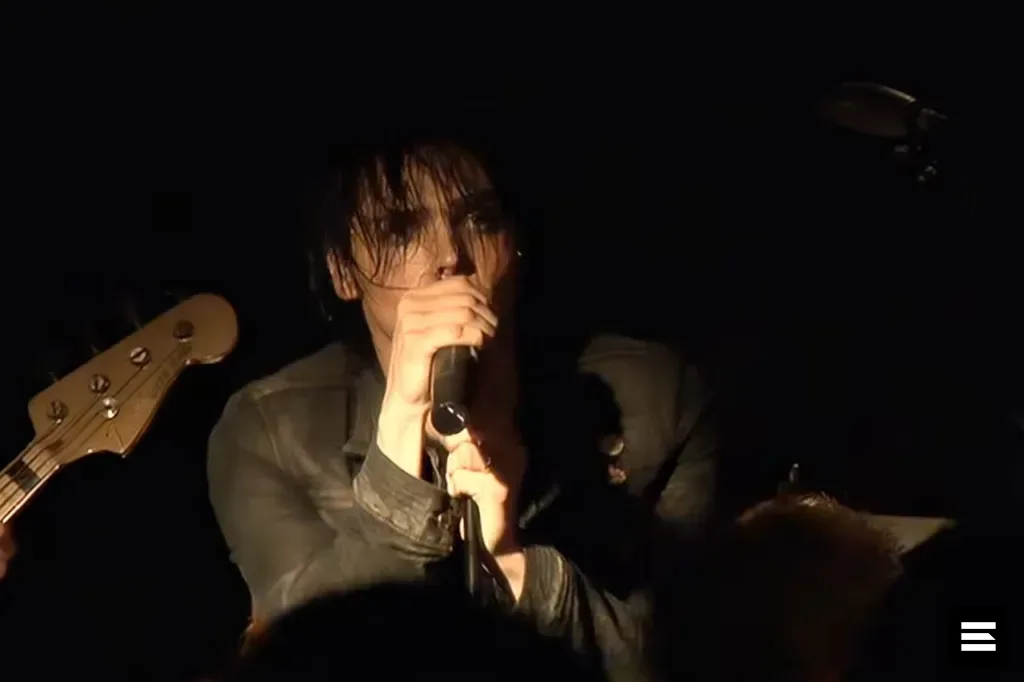 My Chemical Romance выпустили неизданную песню «Someone Out There Loves You»