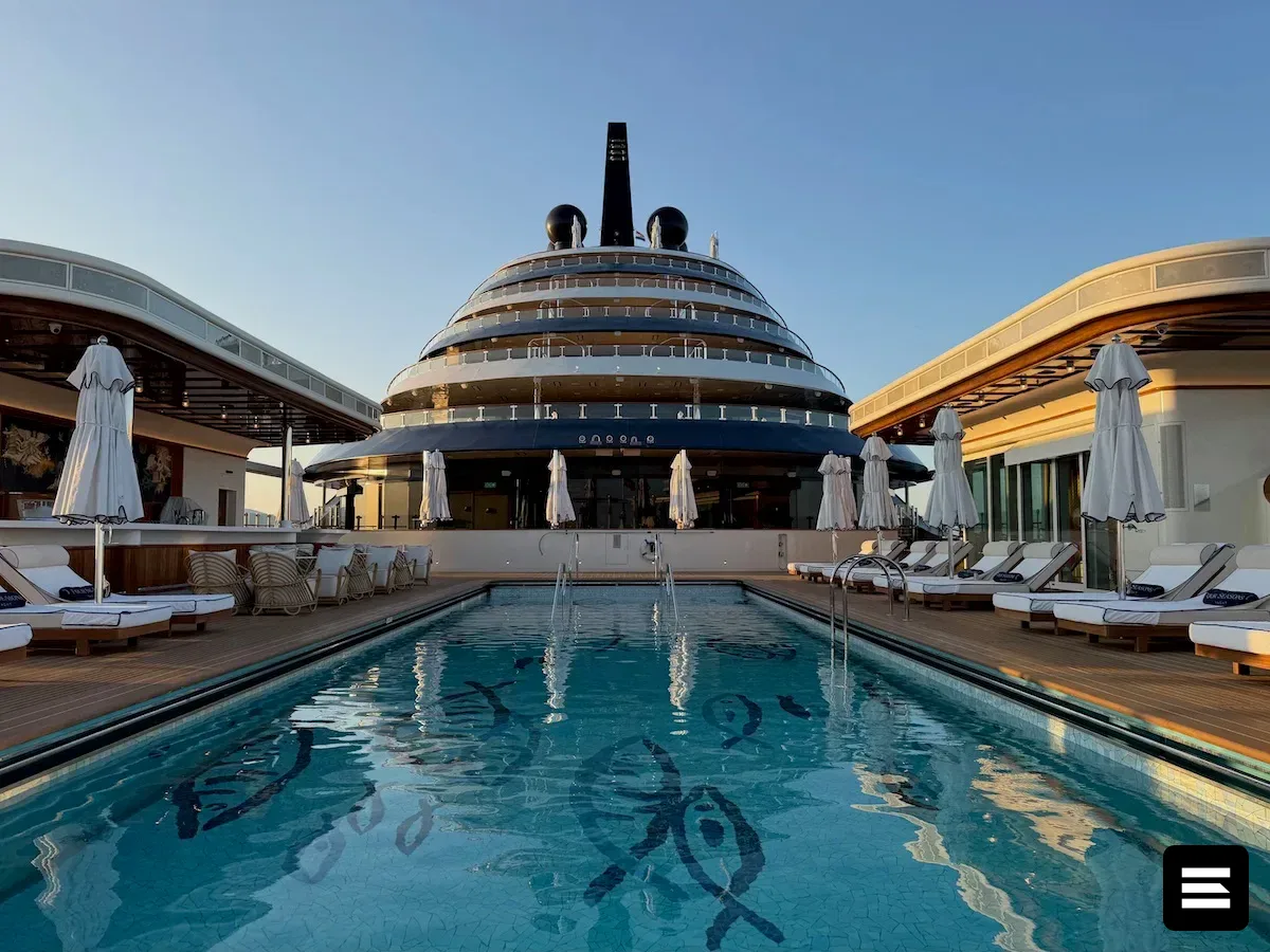 Сравнение роскошных круизных линий: Ritz-Carlton, Four Seasons и Orient Express