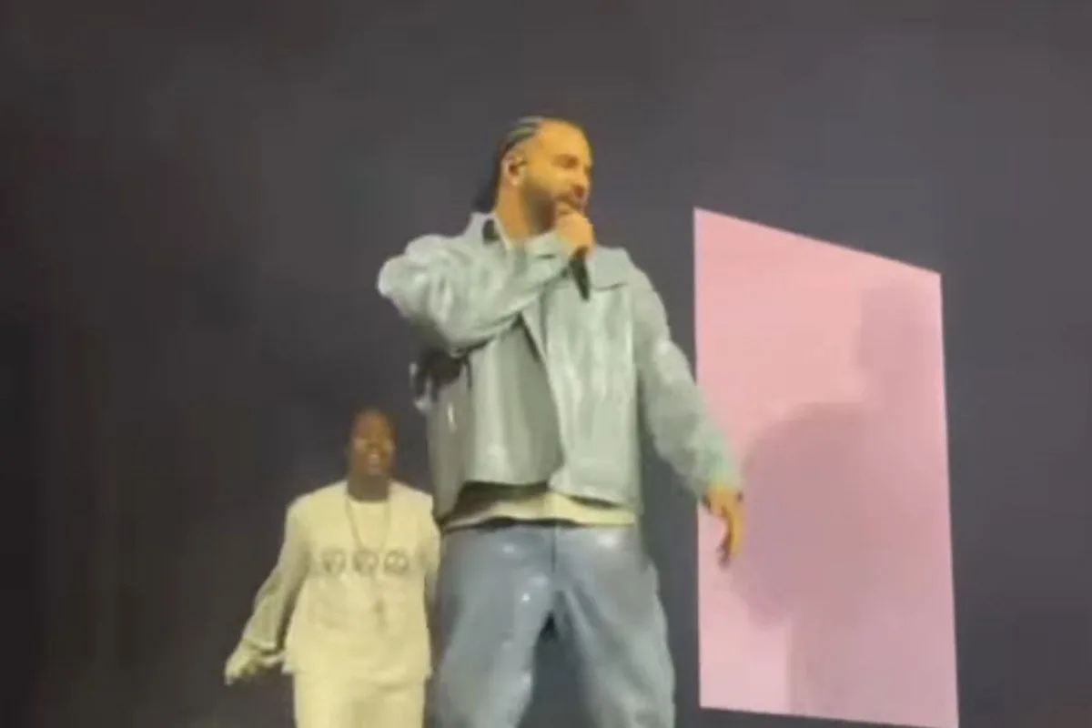 Drake впервые исполнил песни с альбома Iceman на концерте Don Toliver в Торонто