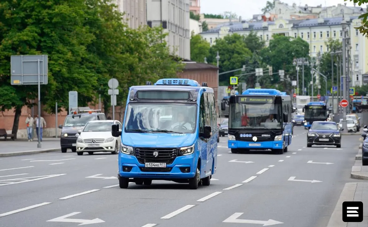 Столичные парки получили более 40 новых автобусов малого класса