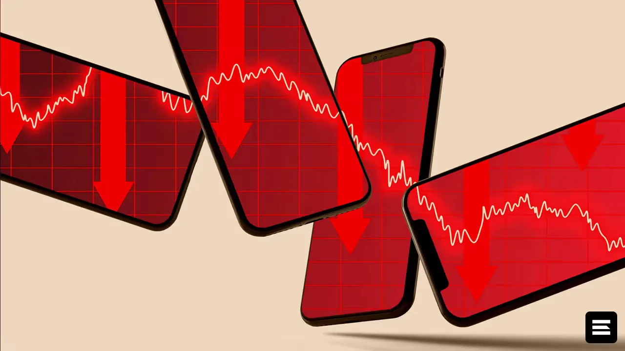 Поставки смартфонов упали на рекордные 22% из-за роста цен на память