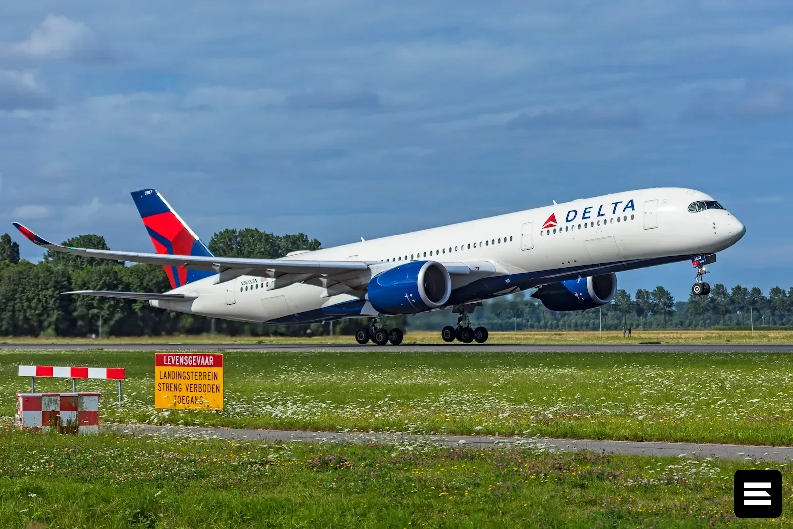 Delta переносит рейсы в Саудовскую Аравию на март 2027 года