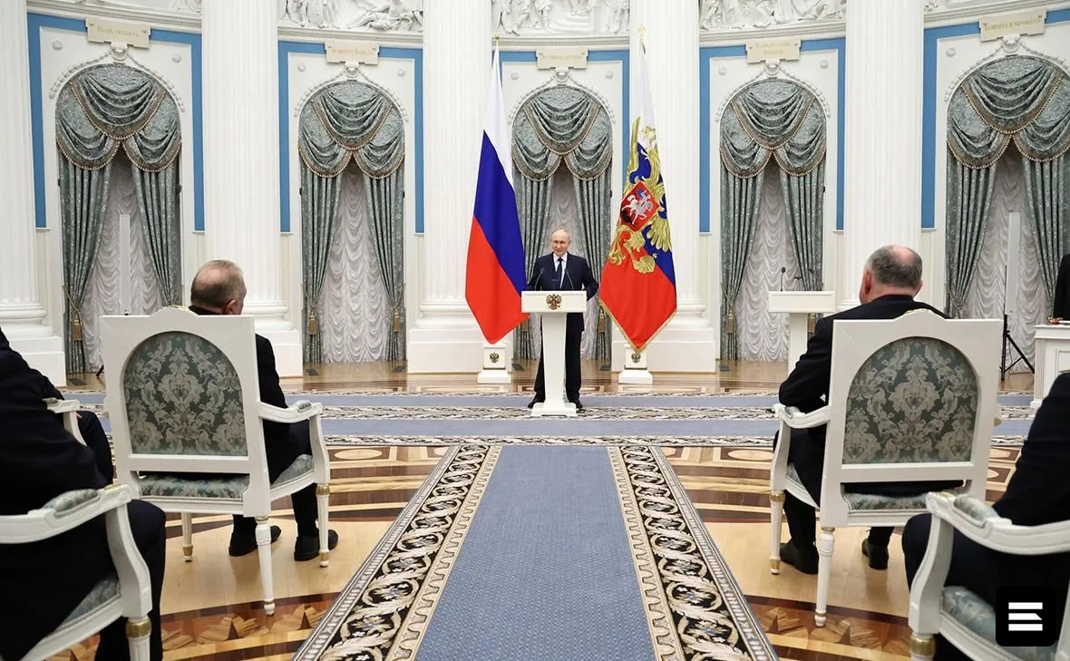 Путин вручил госнаграды работникам ОПК перед Днем оружейника
