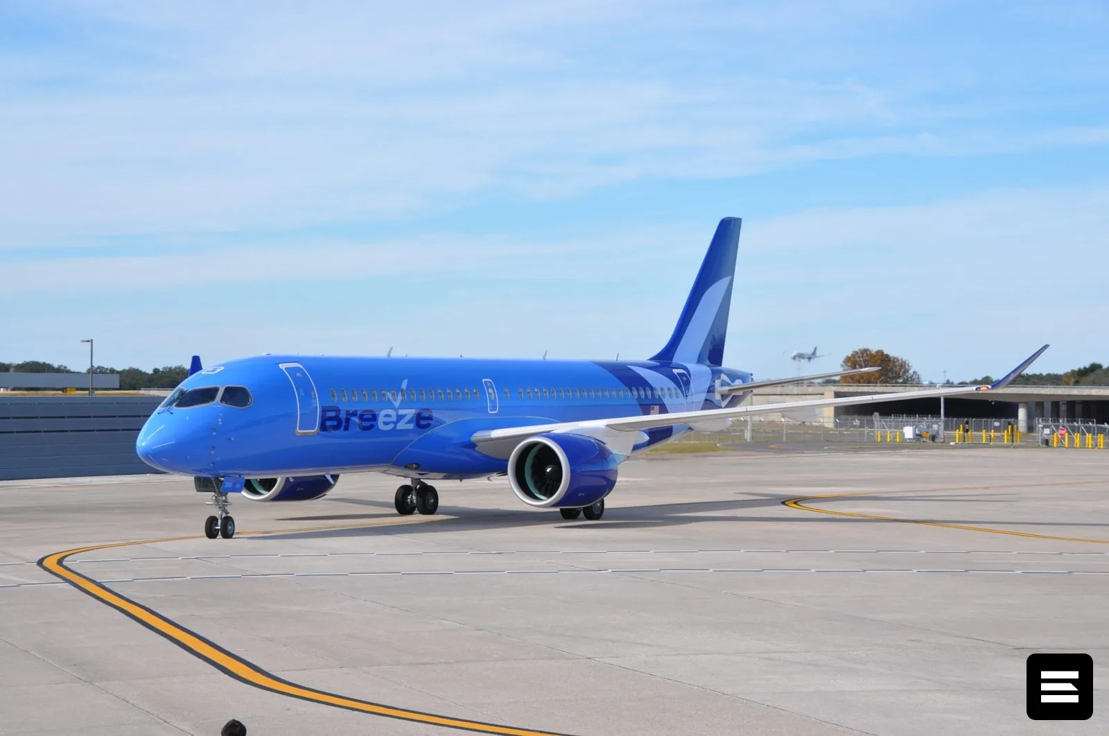 Breeze Airways добавит 22 новых маршрута в 2027 году