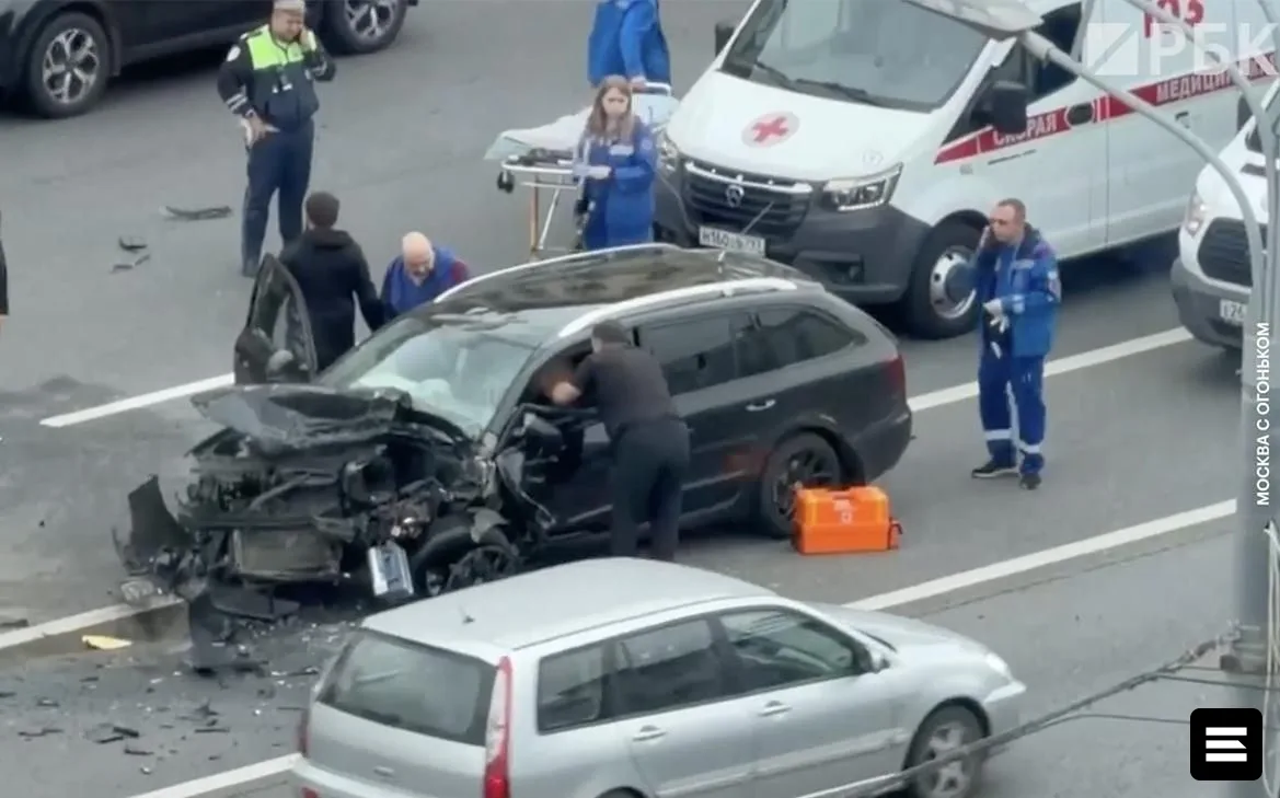 Массовое ДТП с восемью авто на Кутузовском: один не выжил, трое пострадали