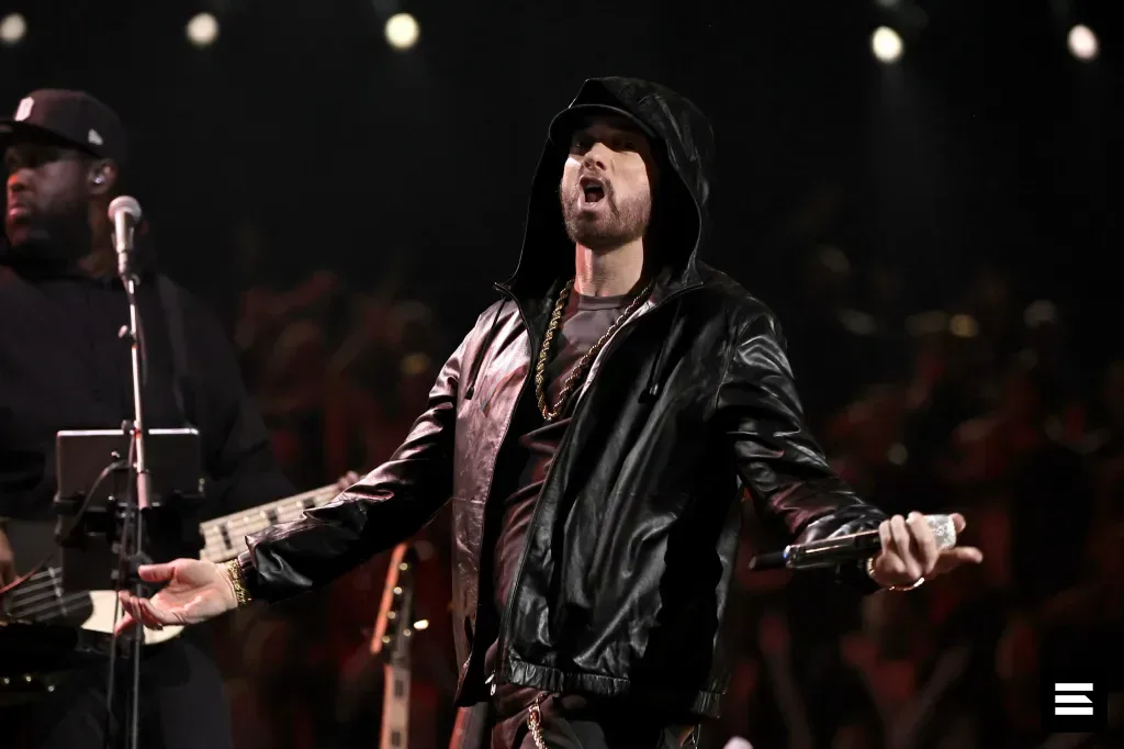 Eminem объяснил сотрудничество с Kid Rock